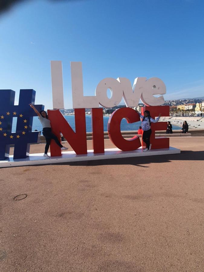 Dos Santos Lägenhet Nice Exteriör bild